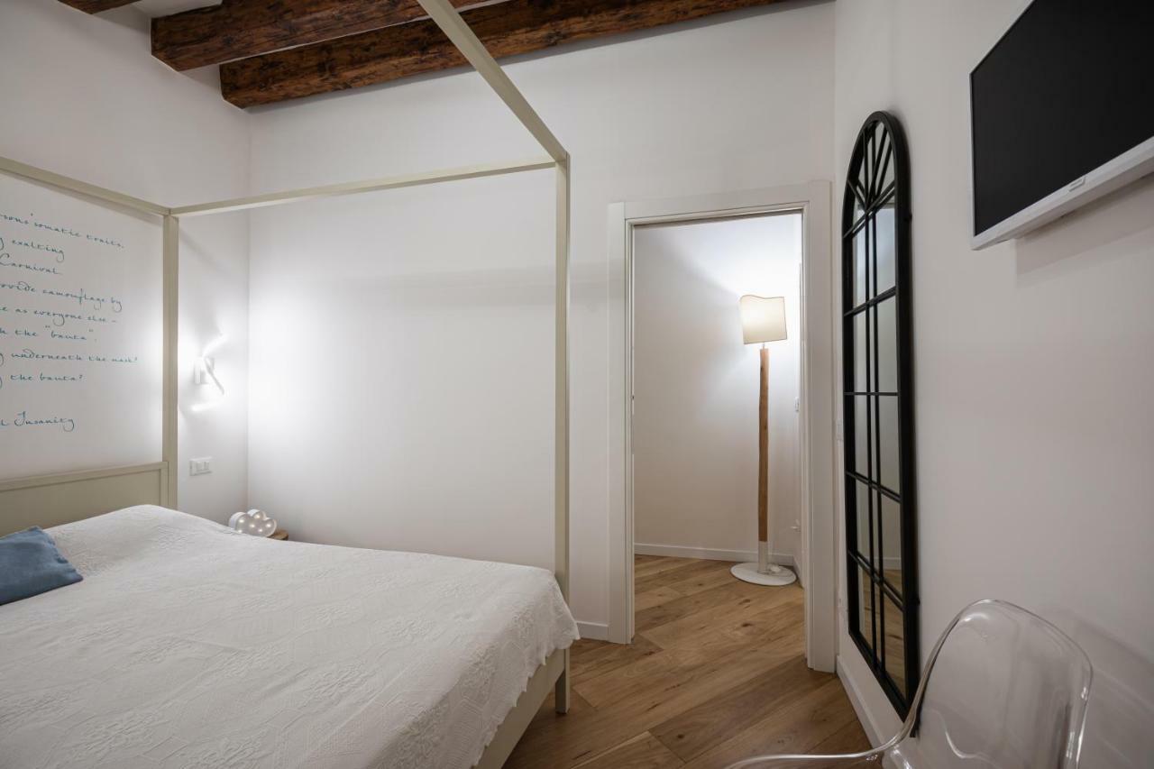 Privacy In Venice - Your Apartment To Be Let Alone Exterior photo